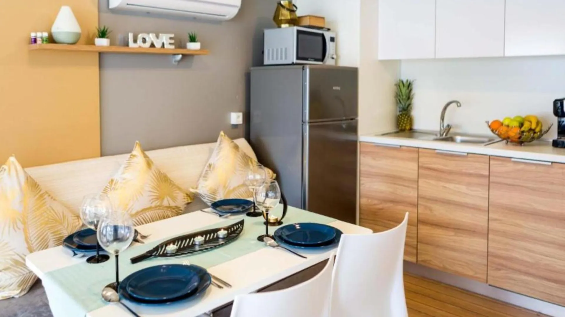 Mobile Home Nensi بيوغْغاد نا موغو