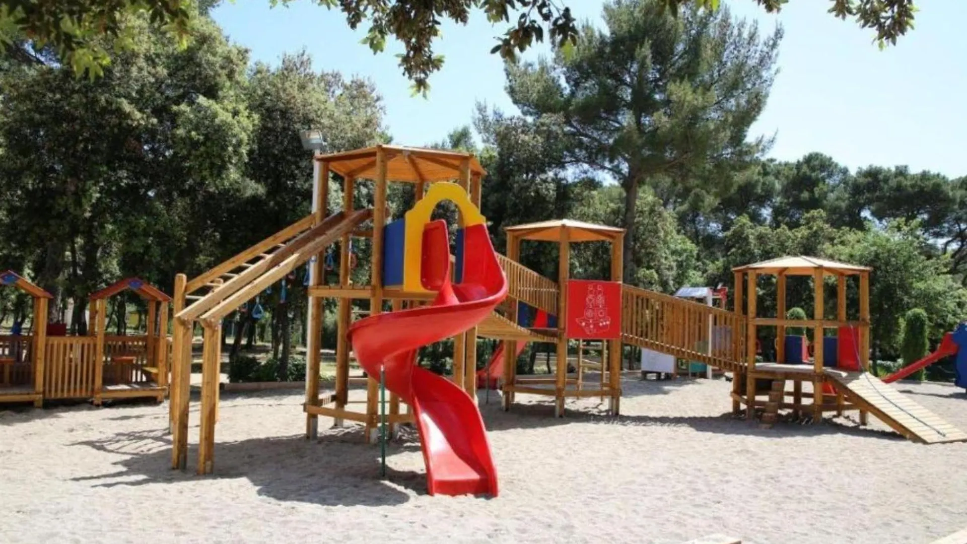 بيت للعطل Mobile Home Nensi بيوغْغاد نا موغو كرواتيا
