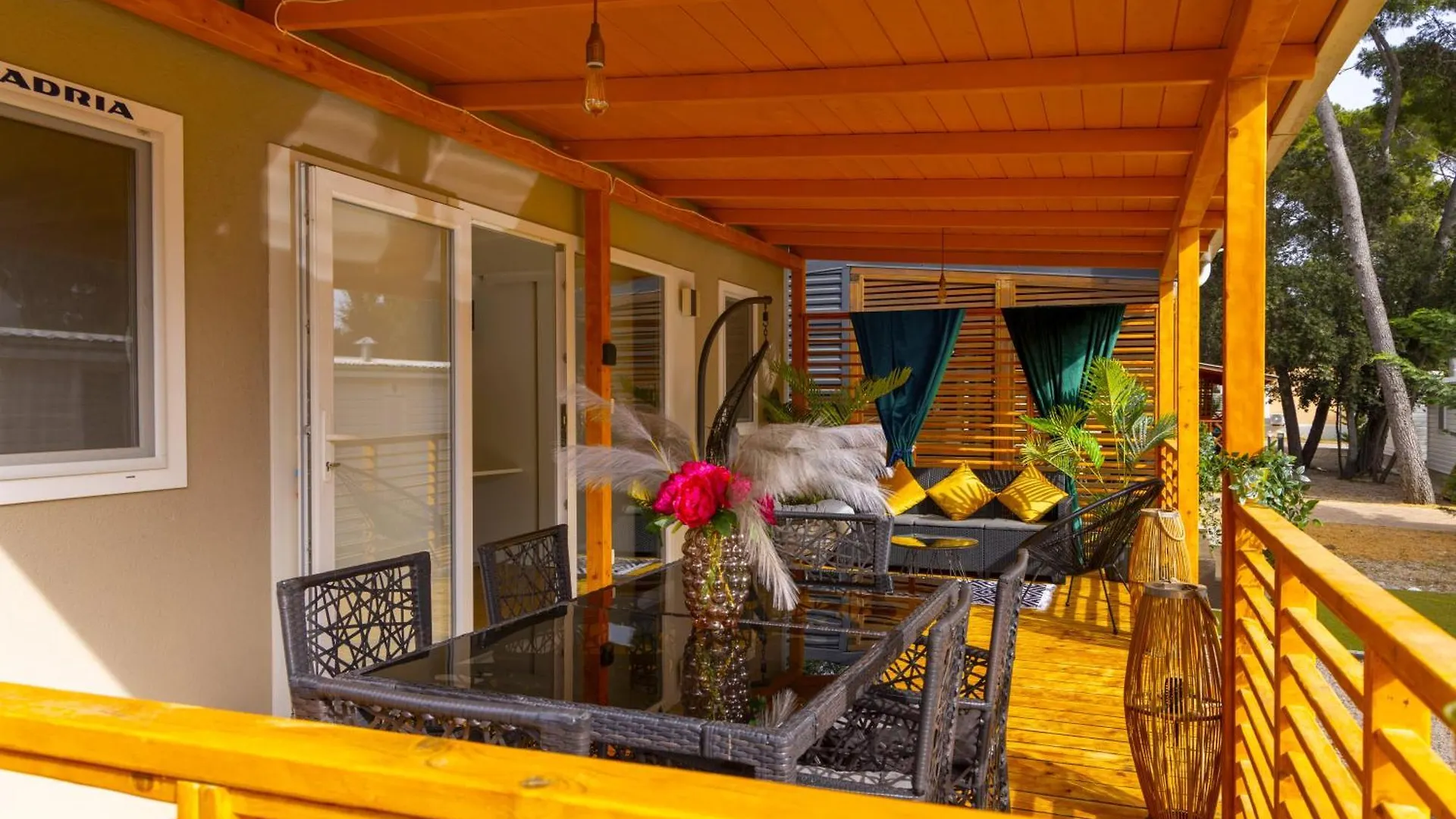 Mobile Home Nensi بيوغْغاد نا موغو 0*,  كرواتيا